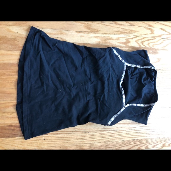 Lululemon - Picture 13 of 16